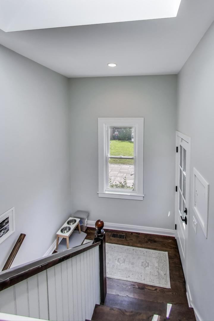 105 S Mitchell Avenue, Arlington Heights, IL 60005
