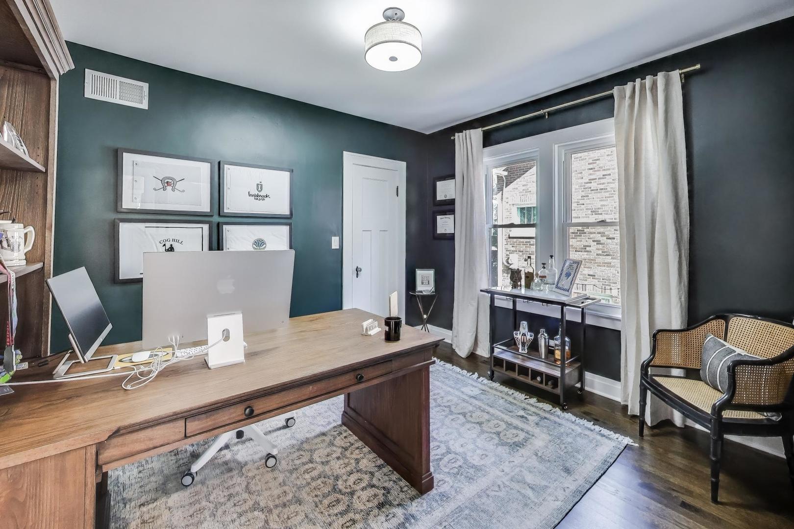 105 S Mitchell Avenue, Arlington Heights, IL 60005
