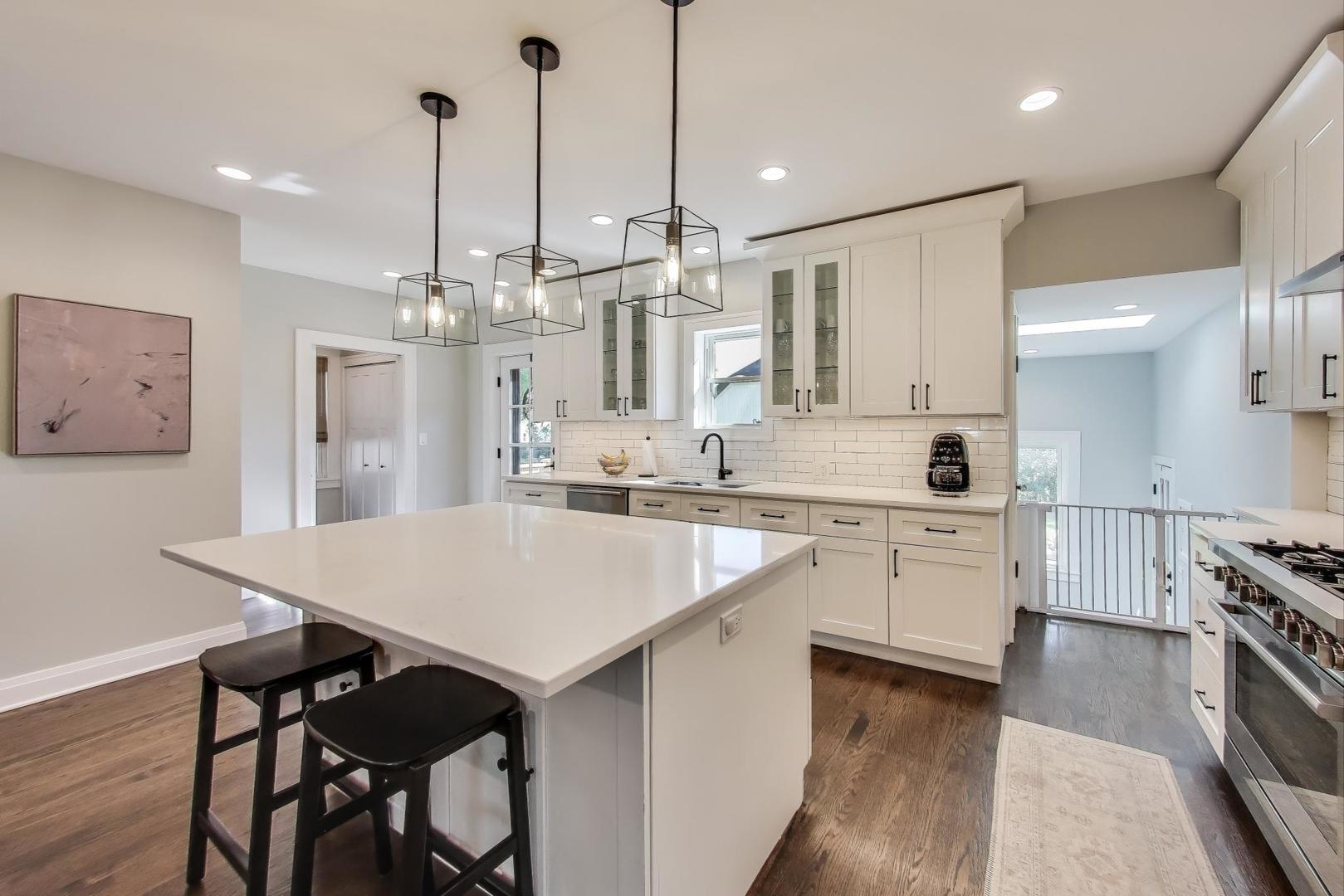 105 S Mitchell Avenue, Arlington Heights, IL 60005