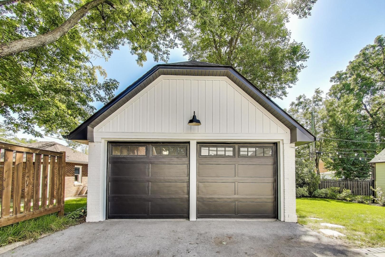 105 S Mitchell Avenue, Arlington Heights, IL 60005