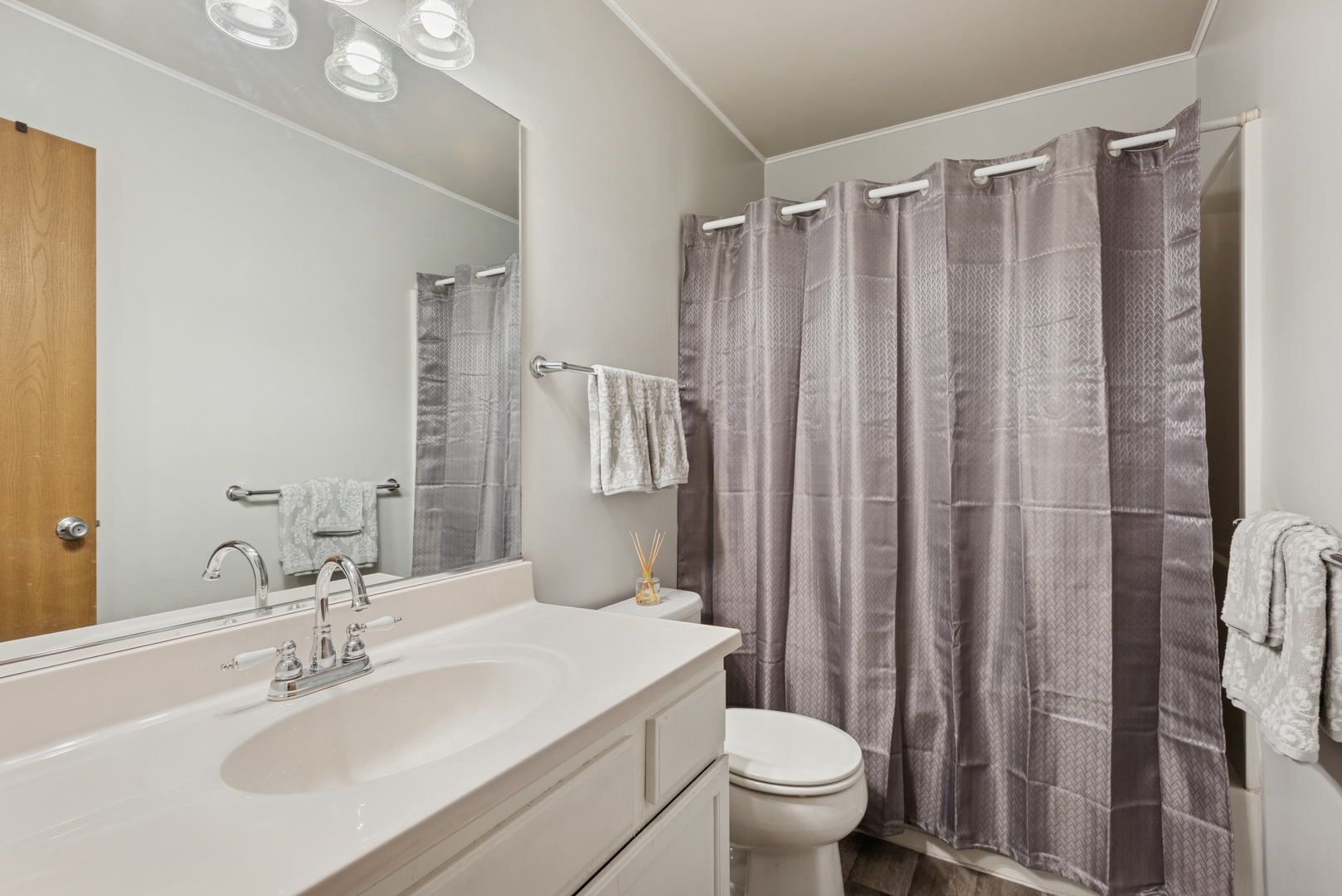 406 Locksley Drive #0, Streamwood, IL 60107