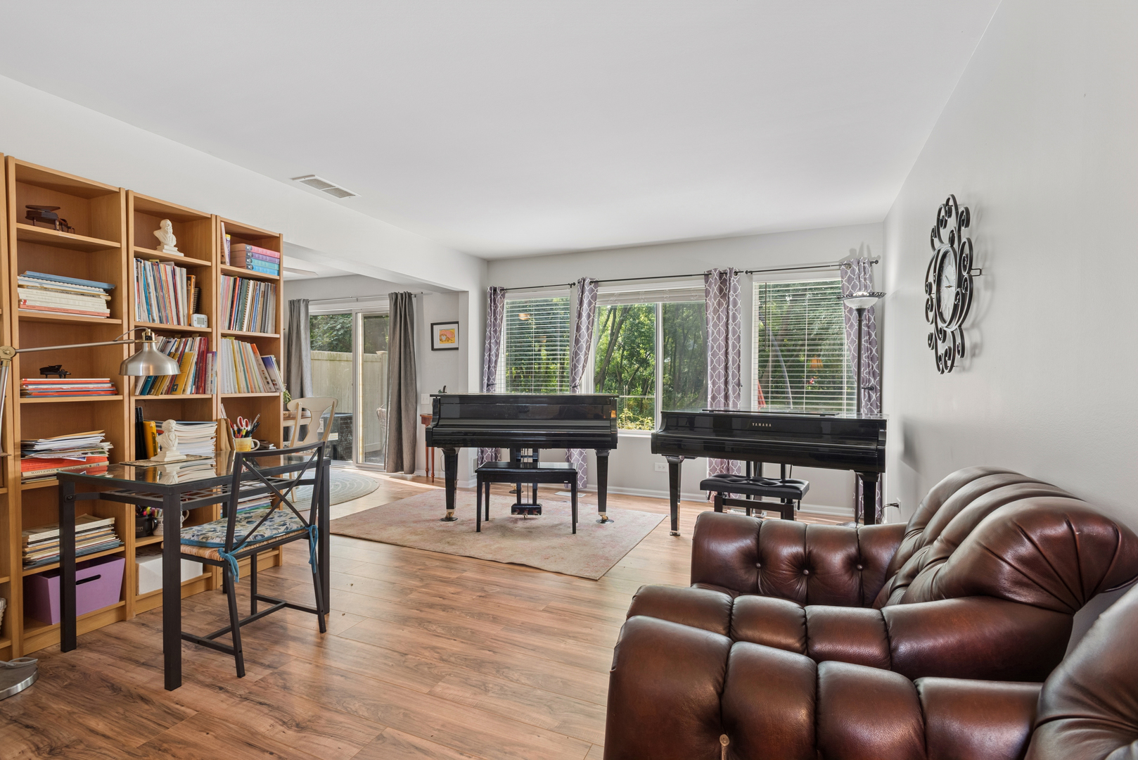 406 Locksley Drive #0, Streamwood, IL 60107