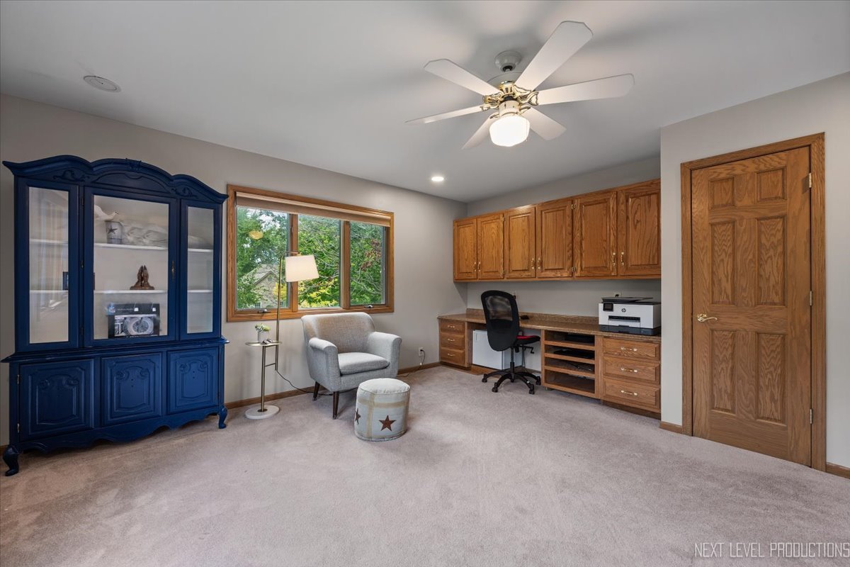 905 Merrill New Road, Sugar Grove, IL 60554