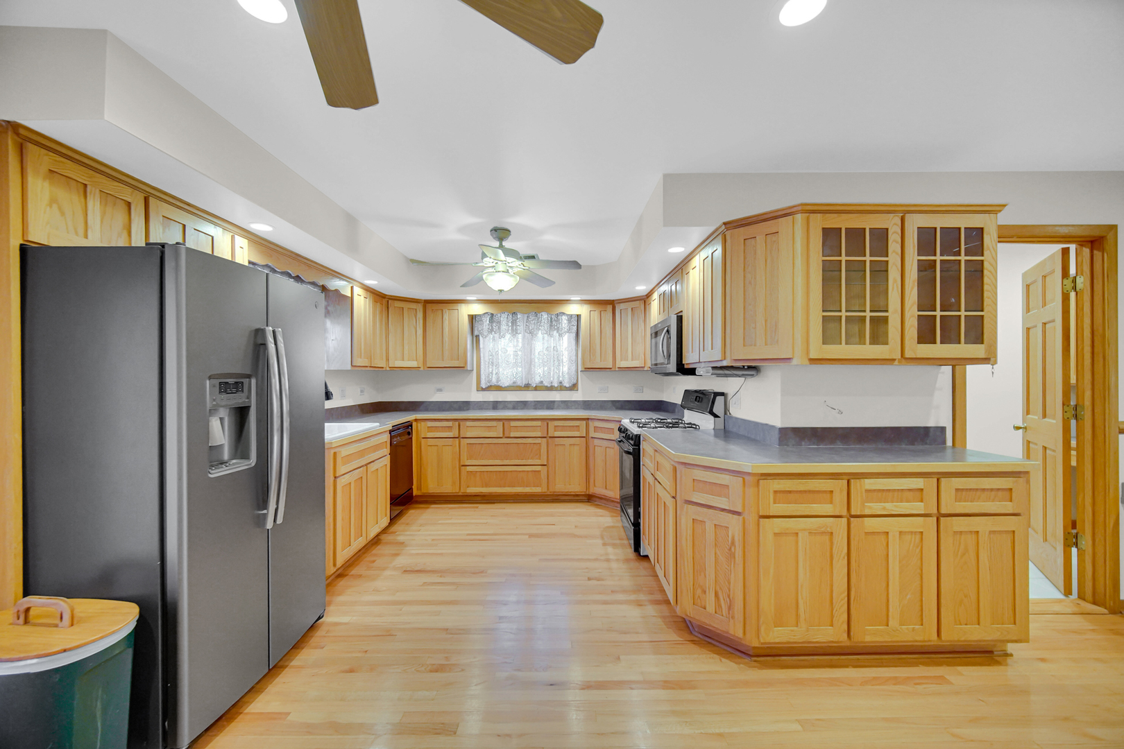 2606 W Walter Zimny Drive, Posen, IL 60469