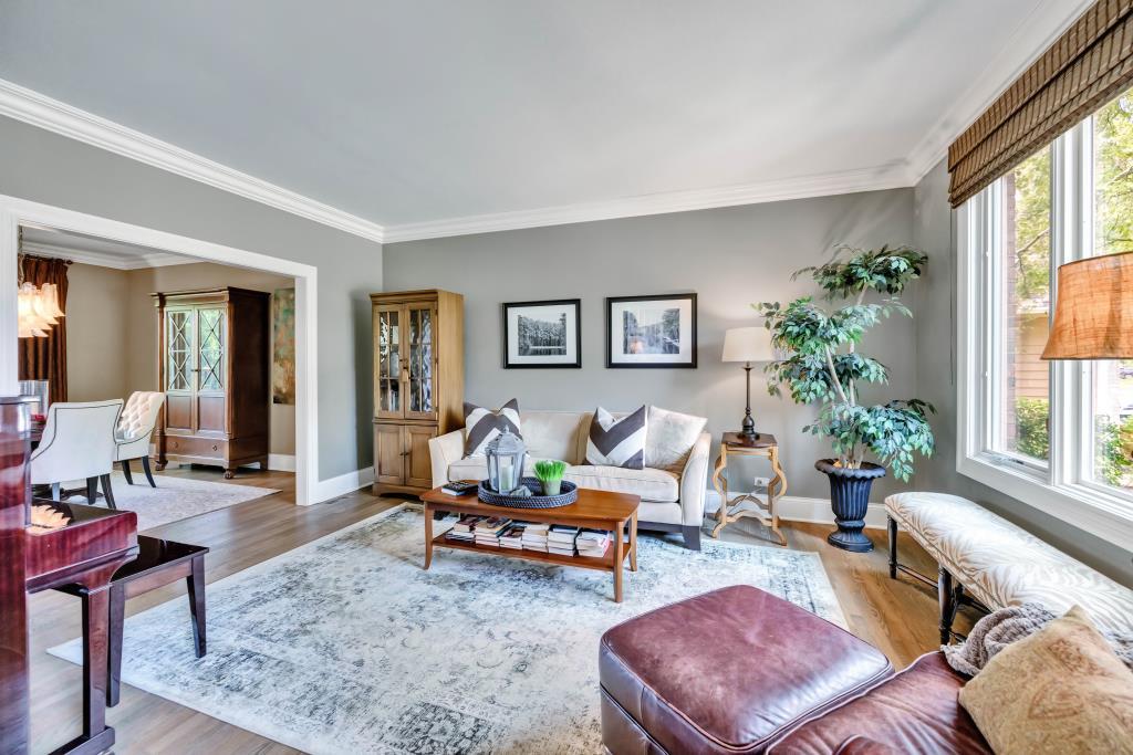 1435 Monarch Circle, Naperville, IL 60564