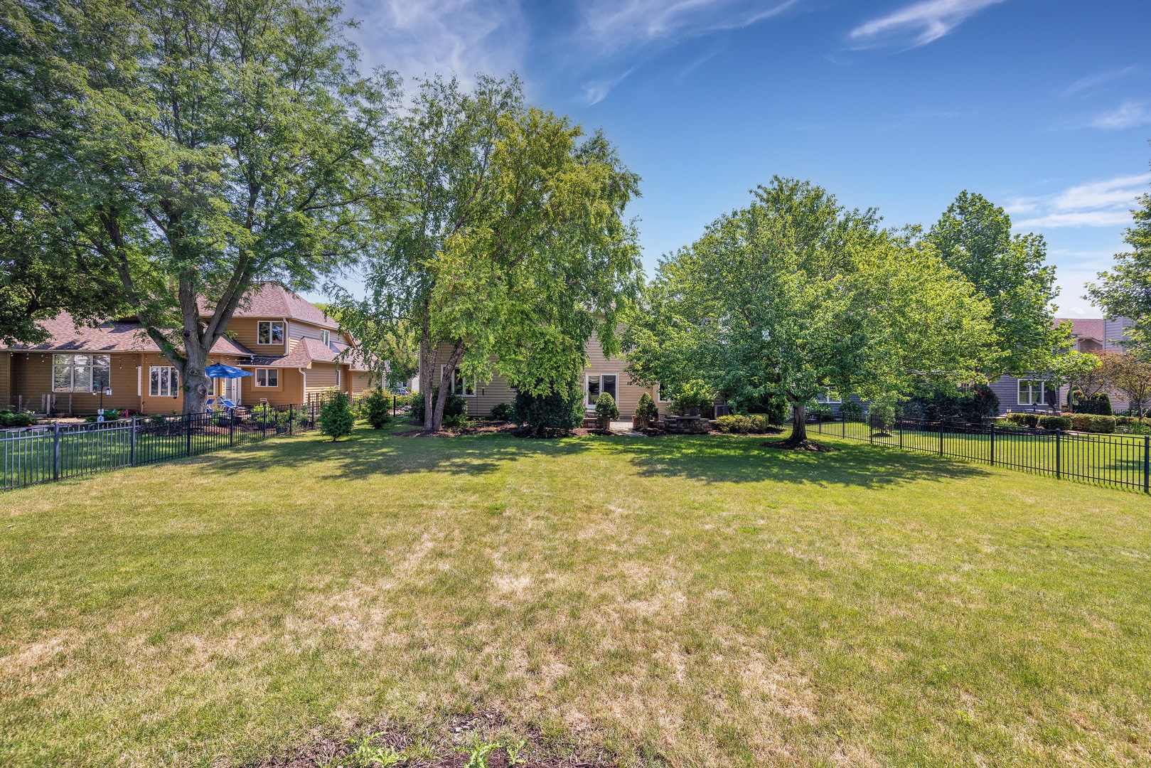 1435 Monarch Circle, Naperville, IL 60564