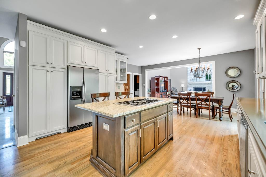 1435 Monarch Circle, Naperville, IL 60564