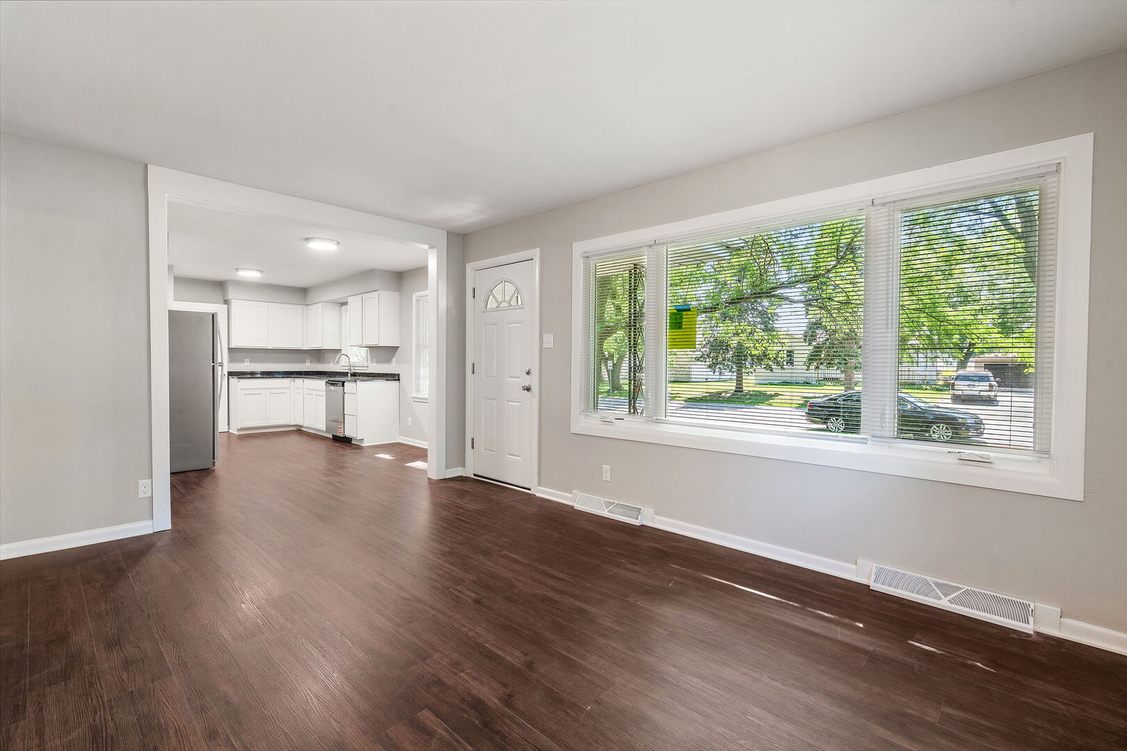2216 177th Street, Lansing, IL 60438