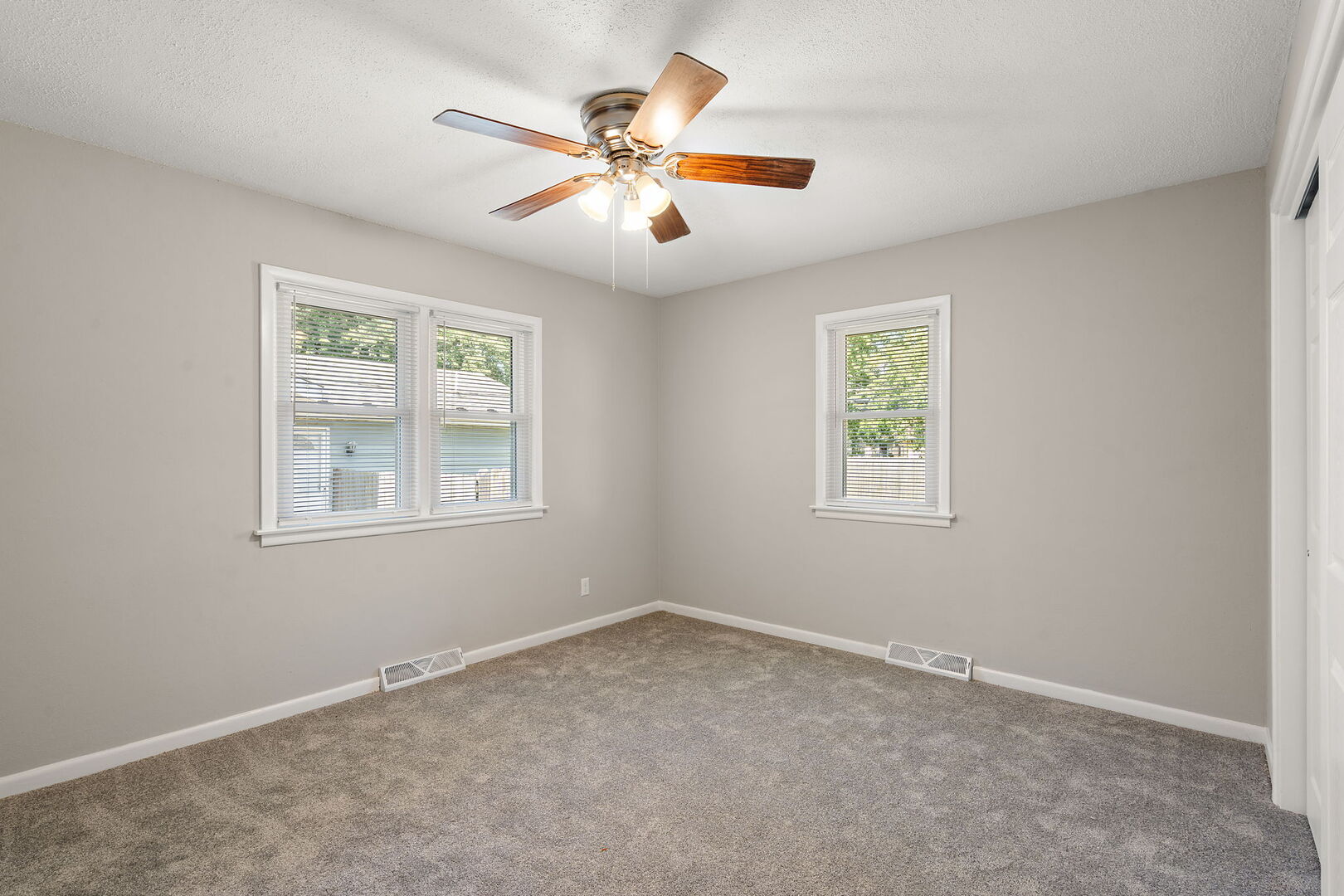 2216 177th Street, Lansing, IL 60438