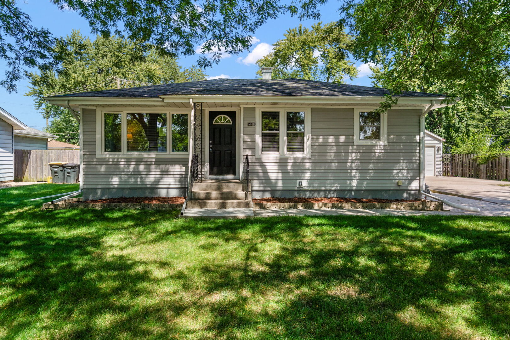 2216 177th Street, Lansing, IL 60438
