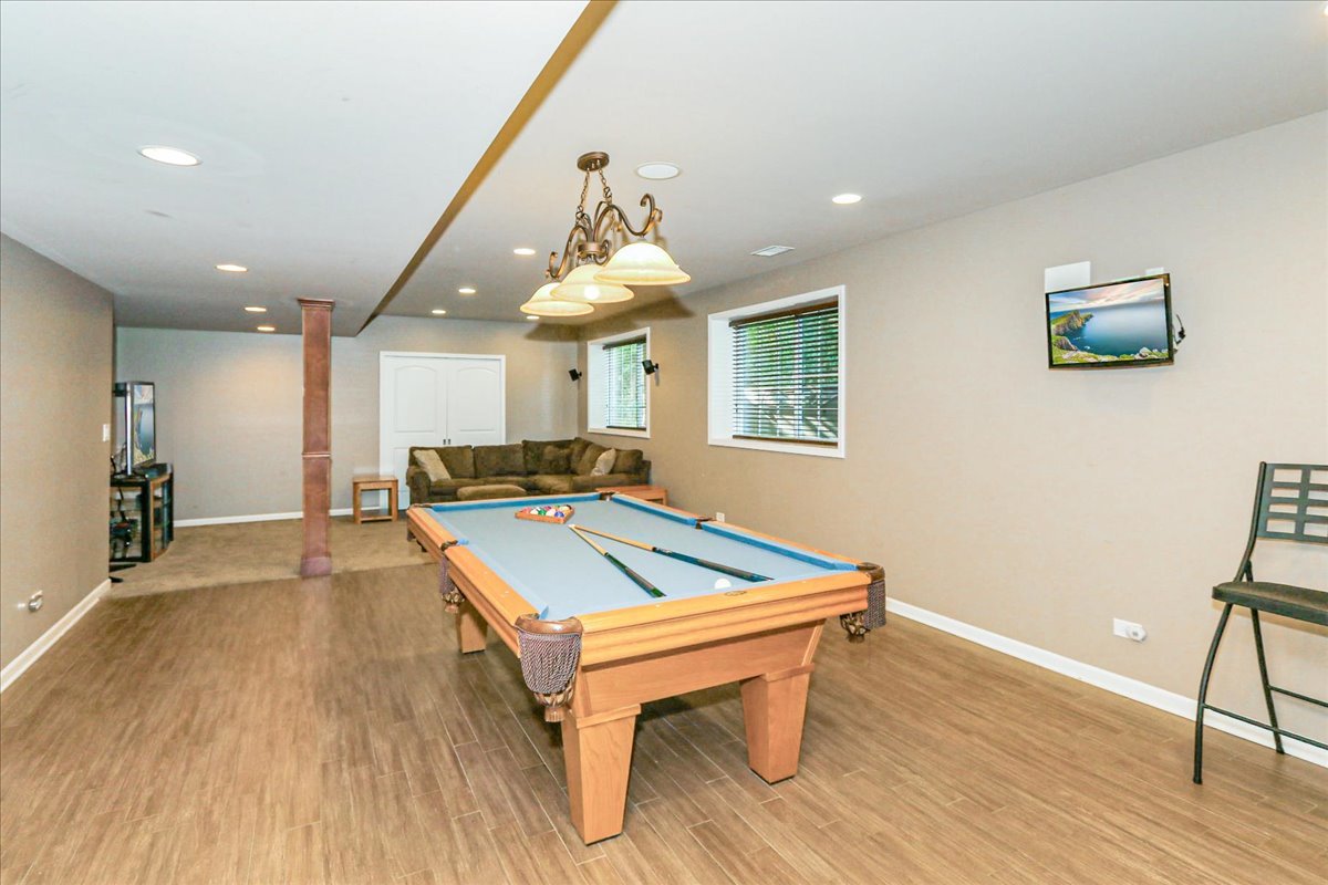 130 Regency Drive, Bartlett, IL 60103