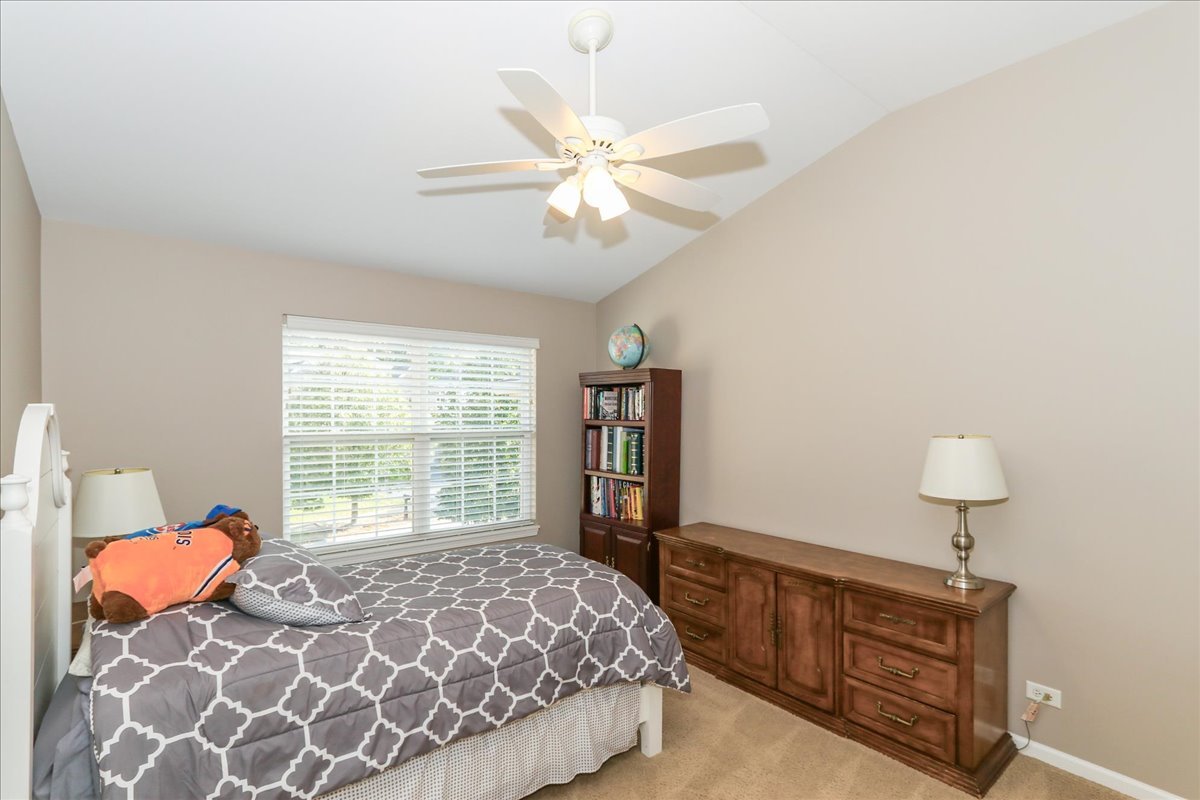 130 Regency Drive, Bartlett, IL 60103