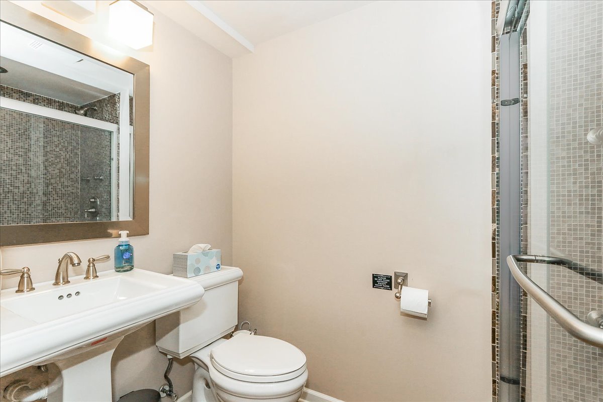 130 Regency Drive, Bartlett, IL 60103