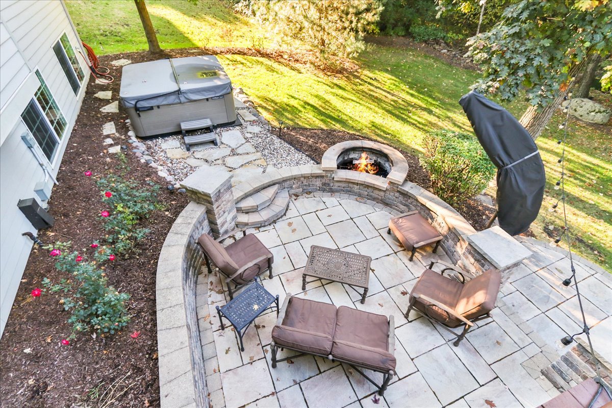 130 Regency Drive, Bartlett, IL 60103