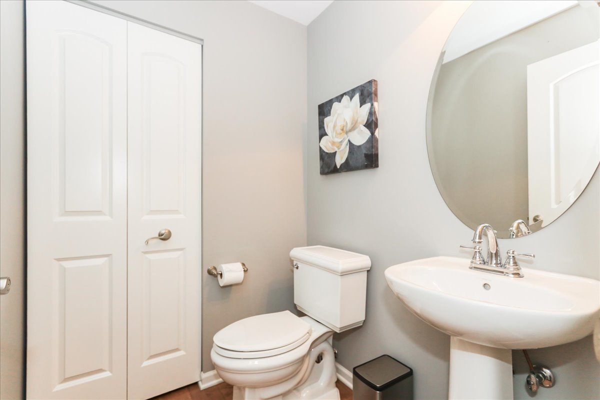 130 Regency Drive, Bartlett, IL 60103