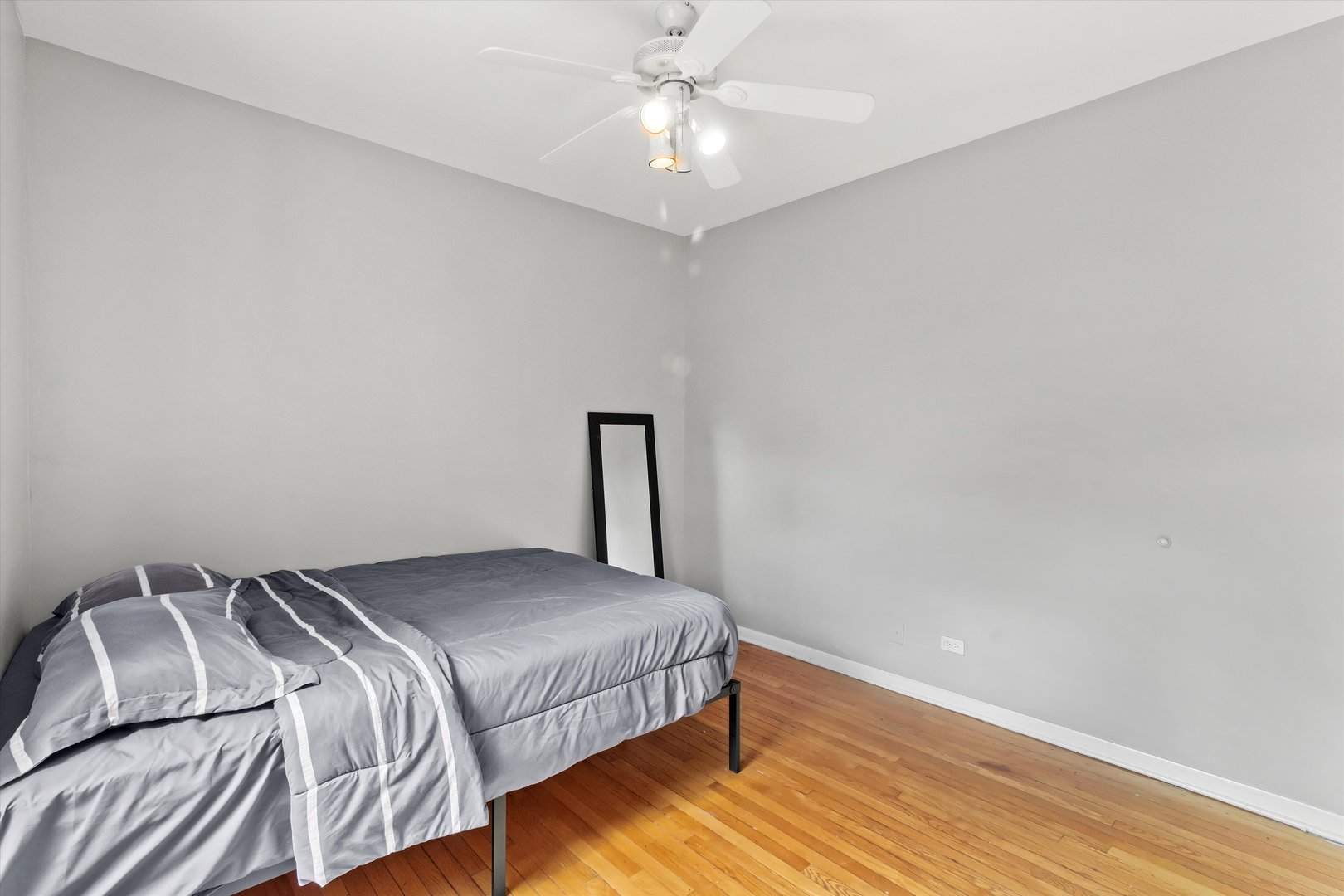 854 E 82nd Street #2, Chicago, IL 60619