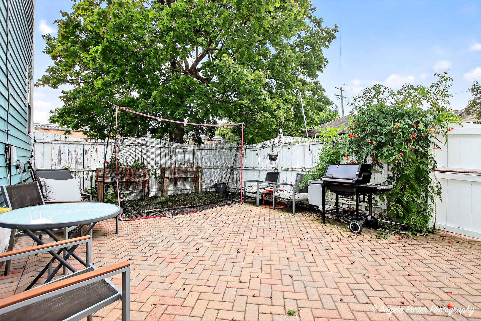 11 S Lake Street, Grayslake, IL 60030