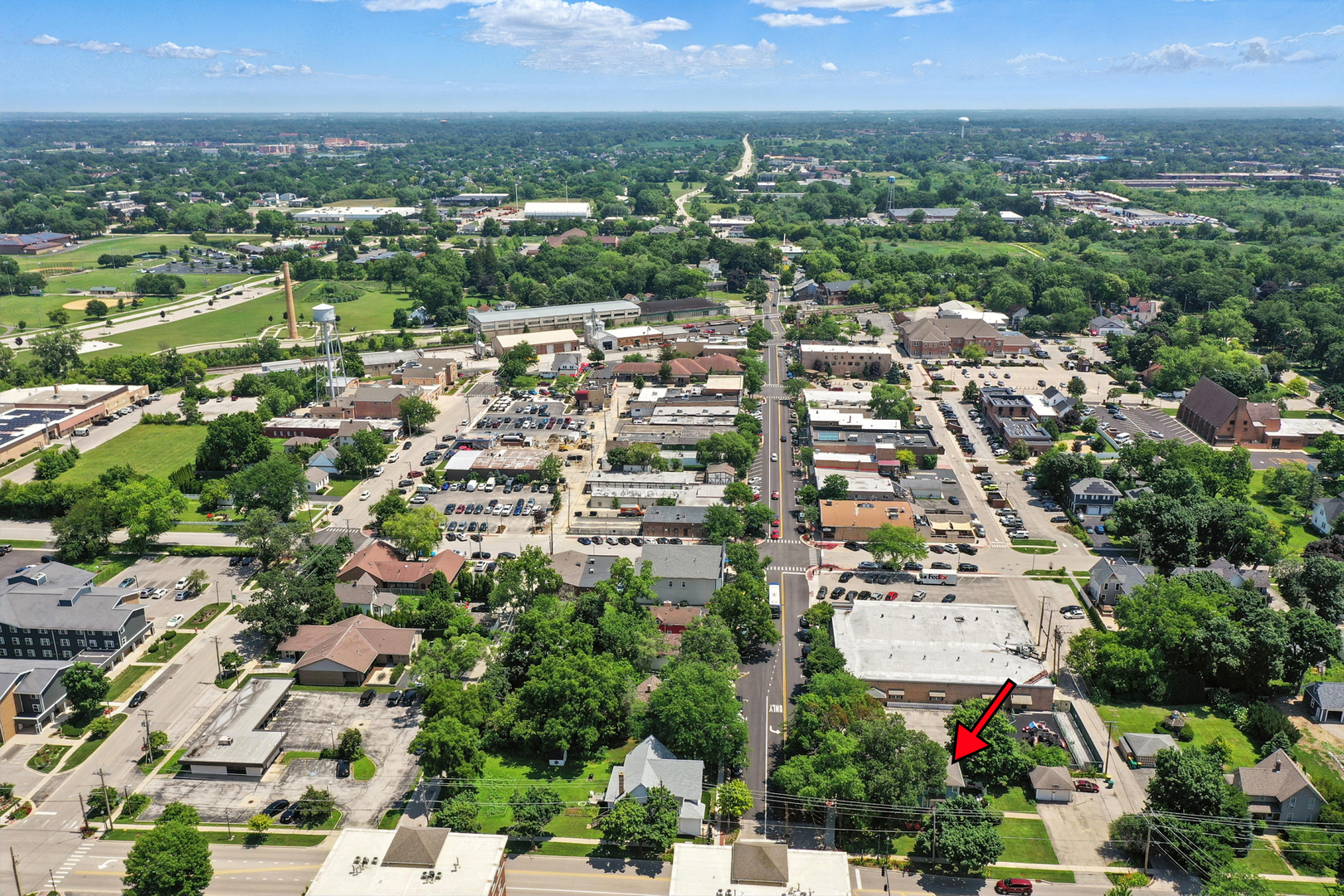 11 S Lake Street, Grayslake, IL 60030