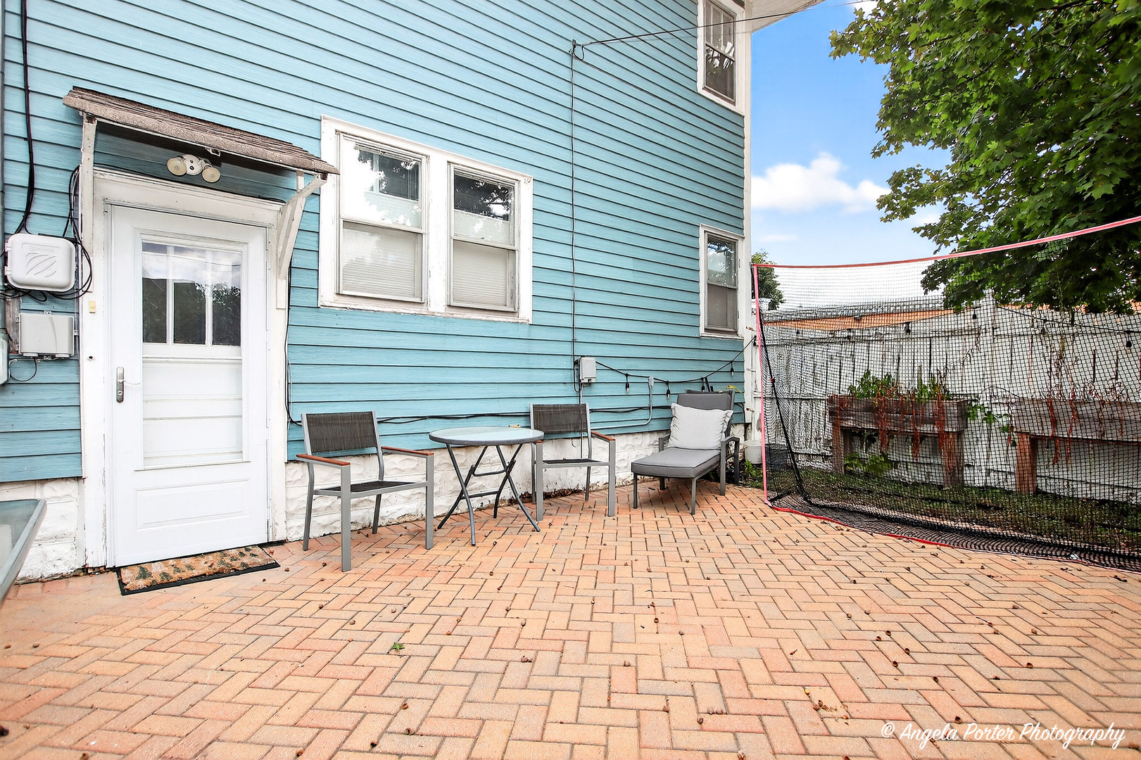 11 S Lake Street, Grayslake, IL 60030