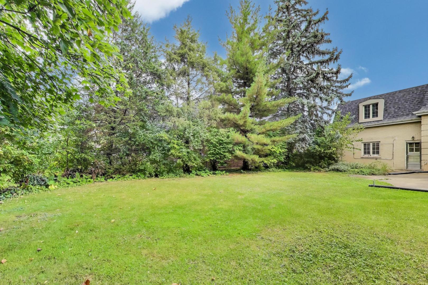 601 Selborne Road, Riverside, IL 60546