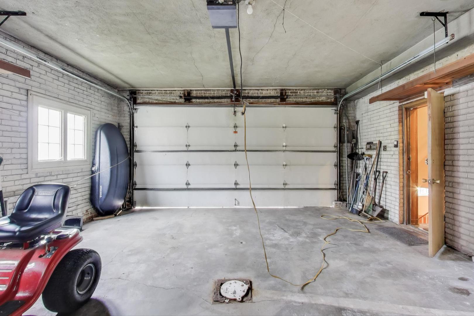 601 Selborne Road, Riverside, IL 60546