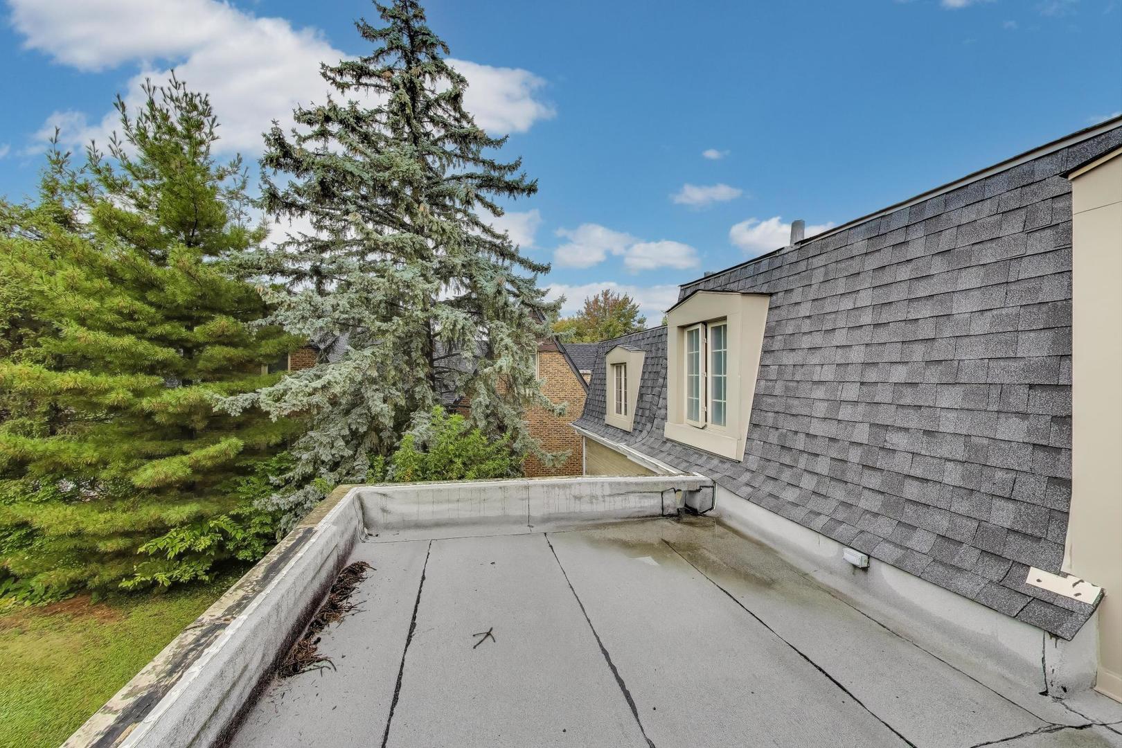601 Selborne Road, Riverside, IL 60546