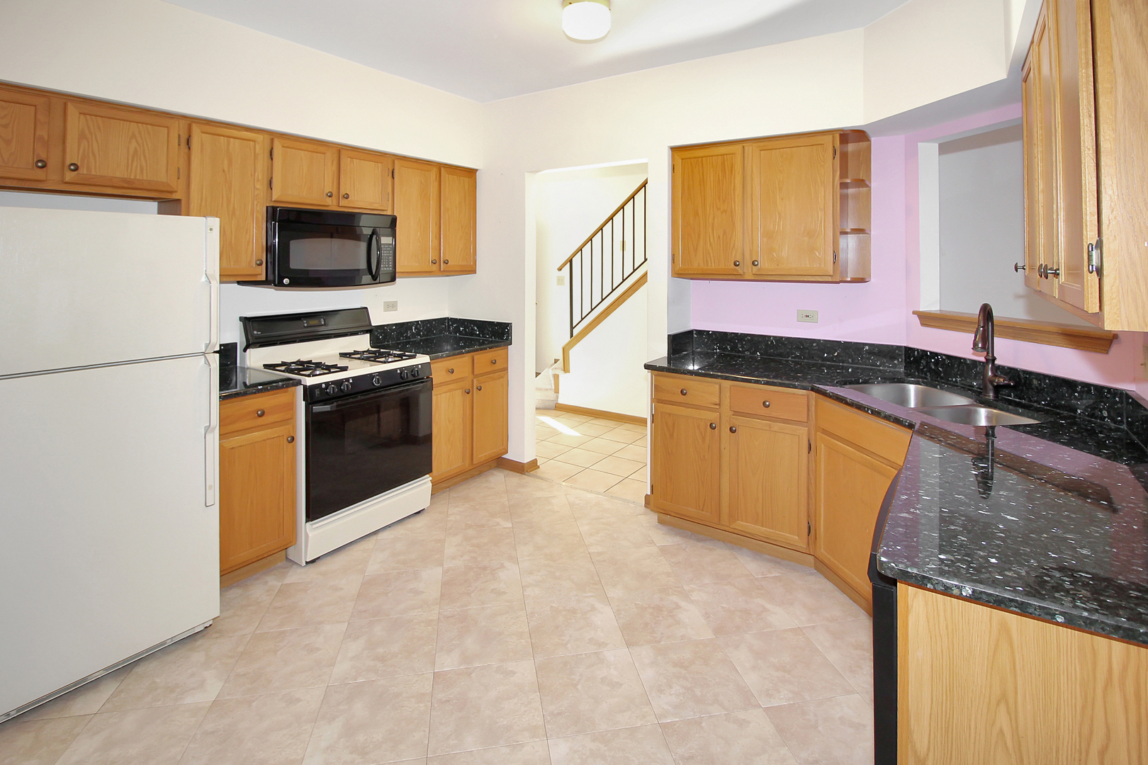 11028 Jodan Drive, Oak Lawn, IL 60453