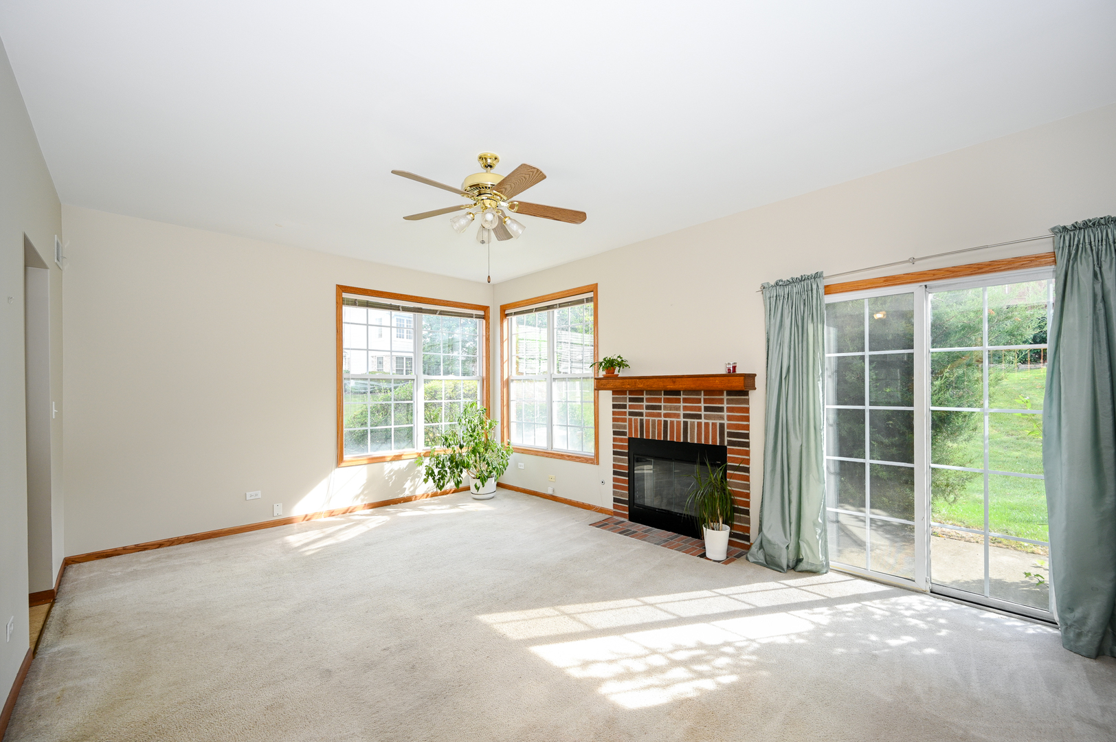 2037 S LINCOLN Avenue #2037, Lombard, IL 60148