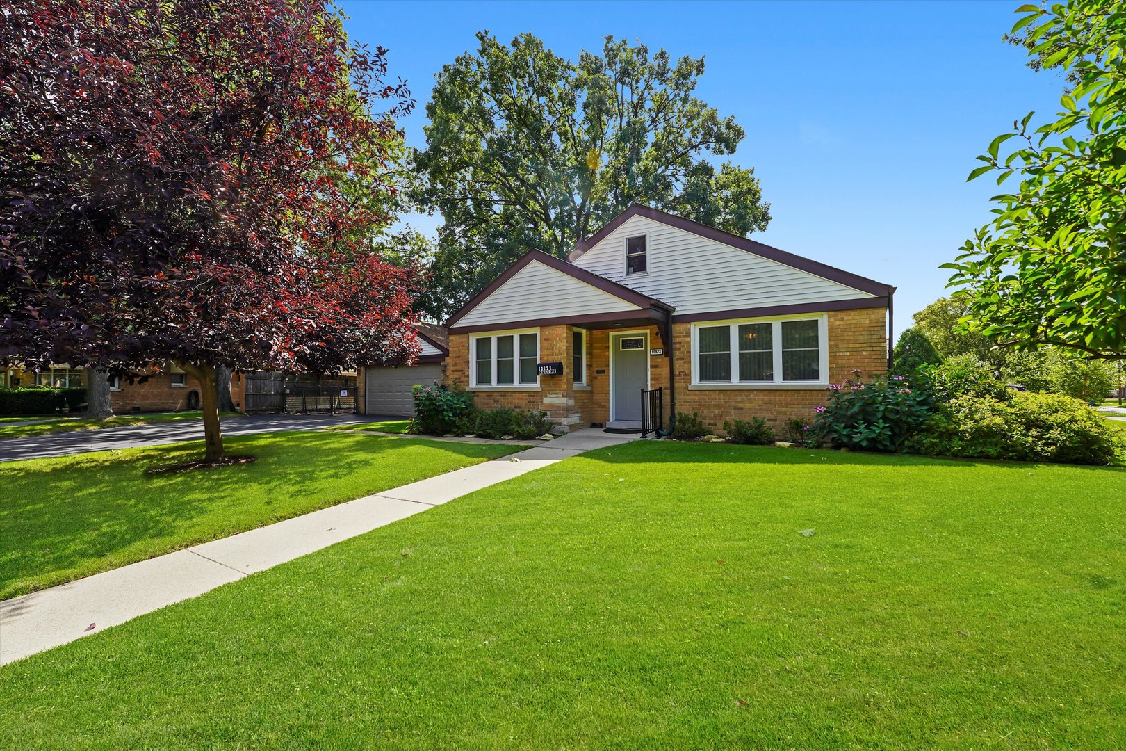 10823 S Keeler Avenue, Oak Lawn, IL 60453