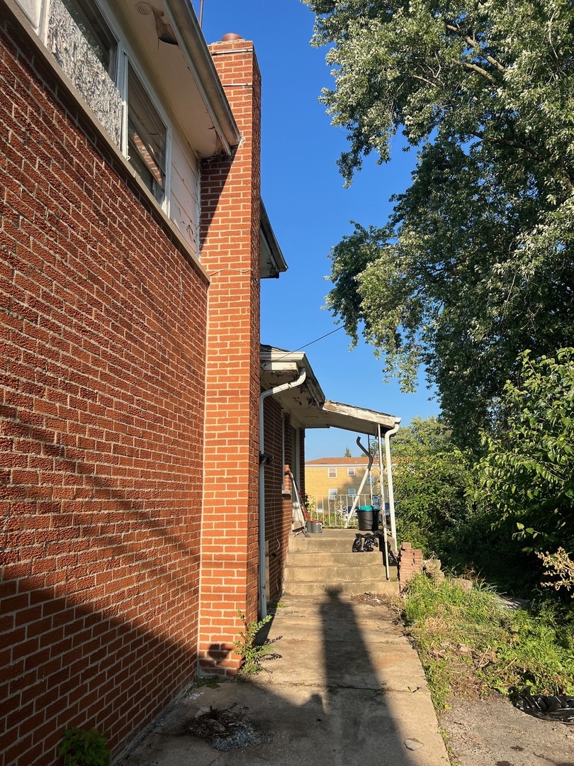 240 E 148th Street, Harvey, IL 60426