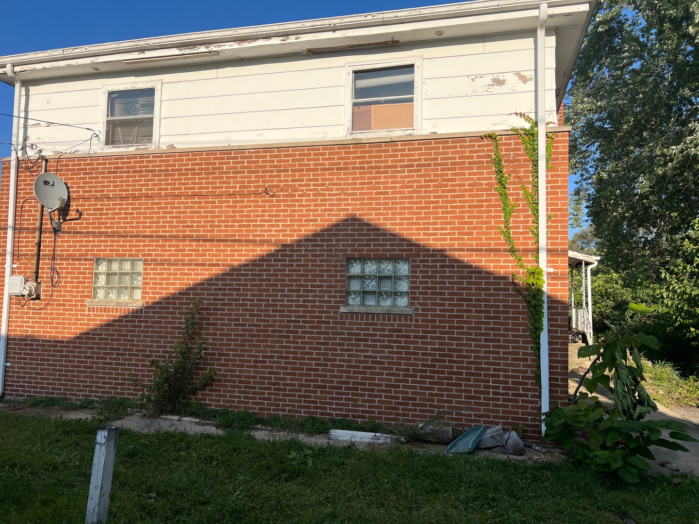 240 E 148th Street, Harvey, IL 60426