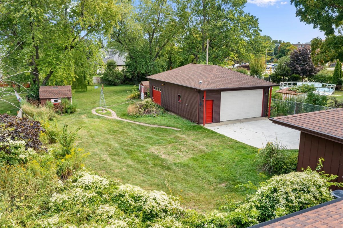 147 S Rohlwing Road, Palatine, IL 60074