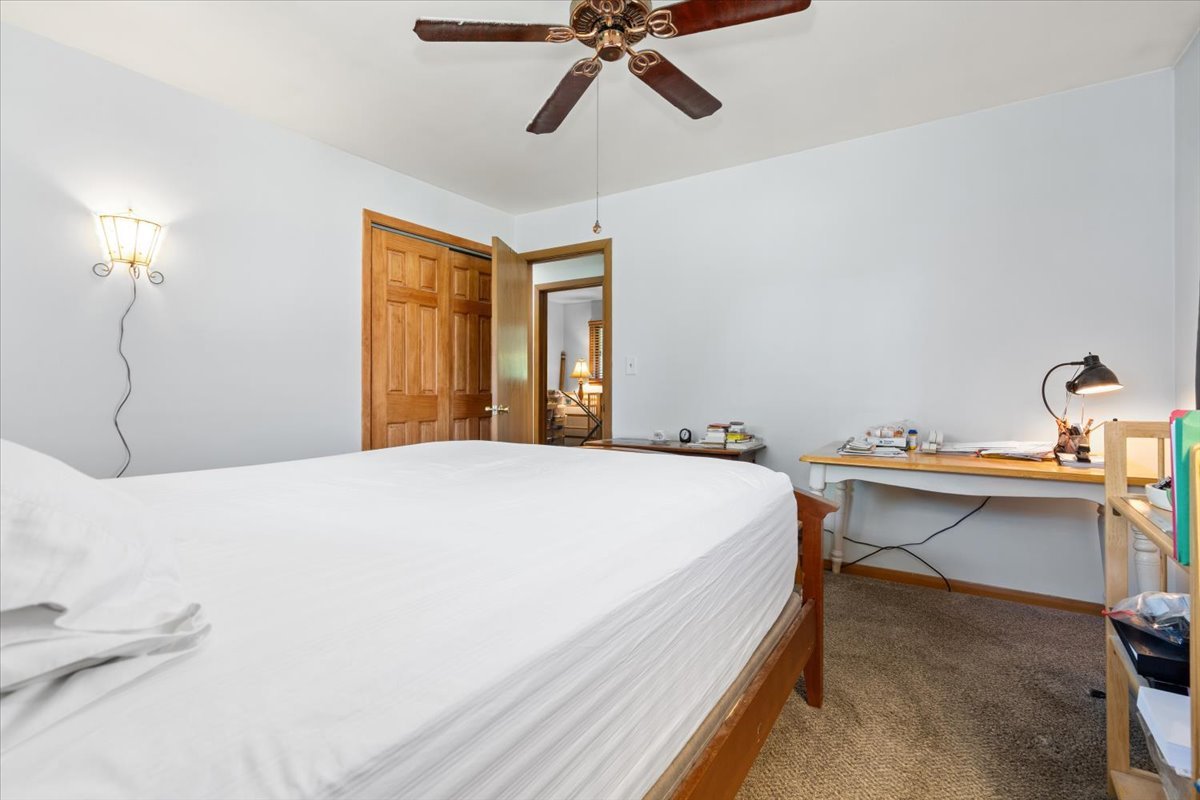 147 S Rohlwing Road, Palatine, IL 60074