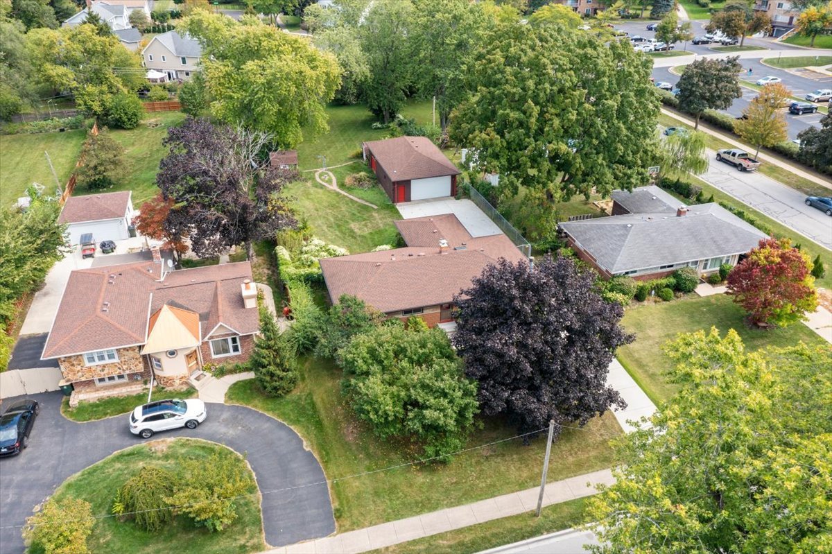 147 S Rohlwing Road, Palatine, IL 60074