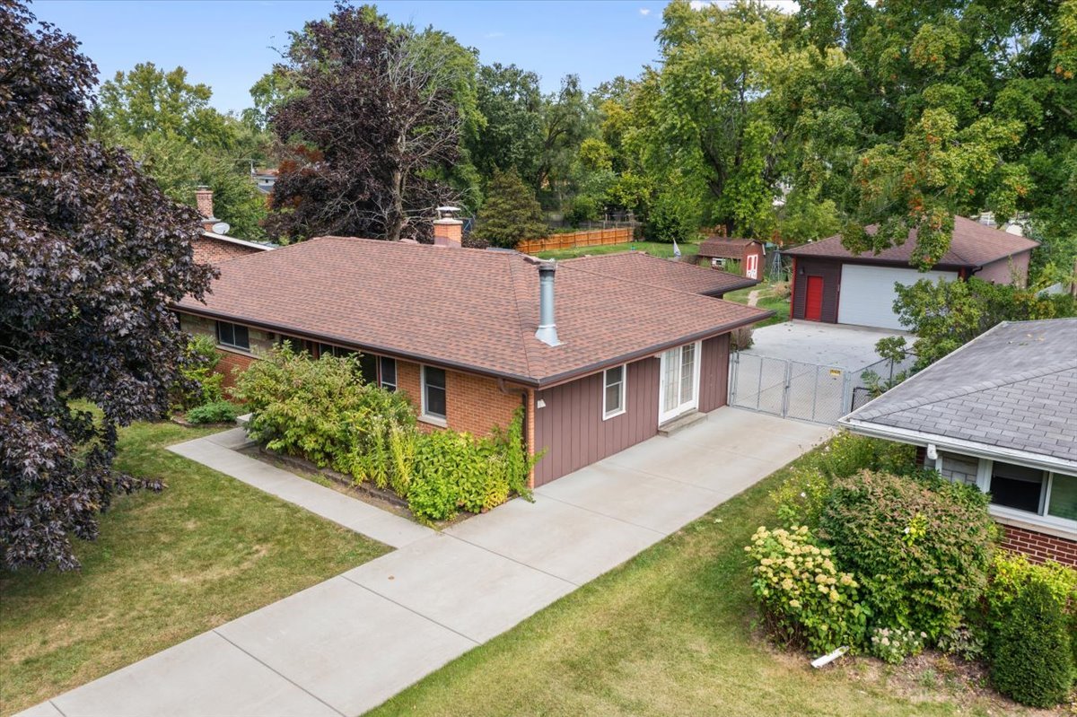 147 S Rohlwing Road, Palatine, IL 60074
