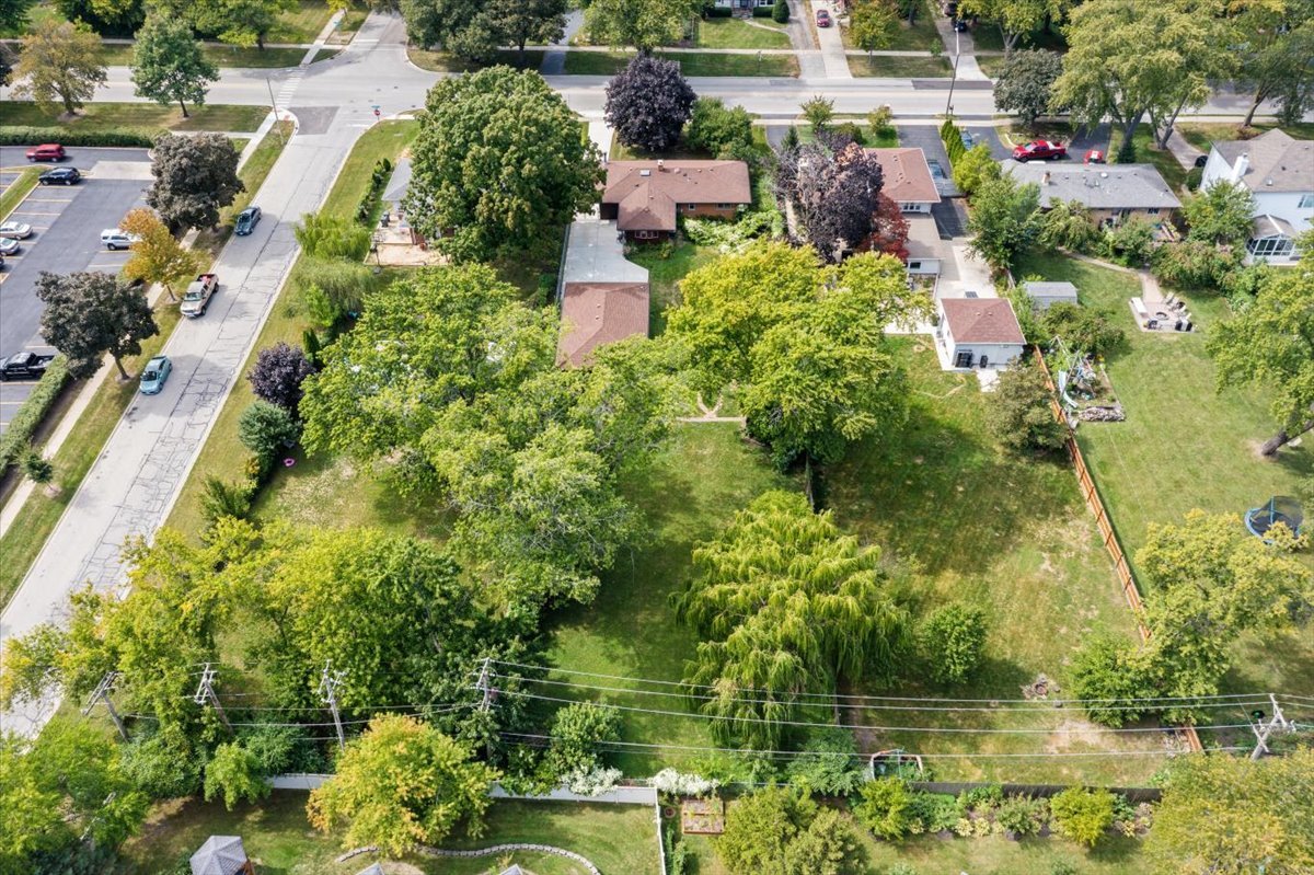 147 S Rohlwing Road, Palatine, IL 60074