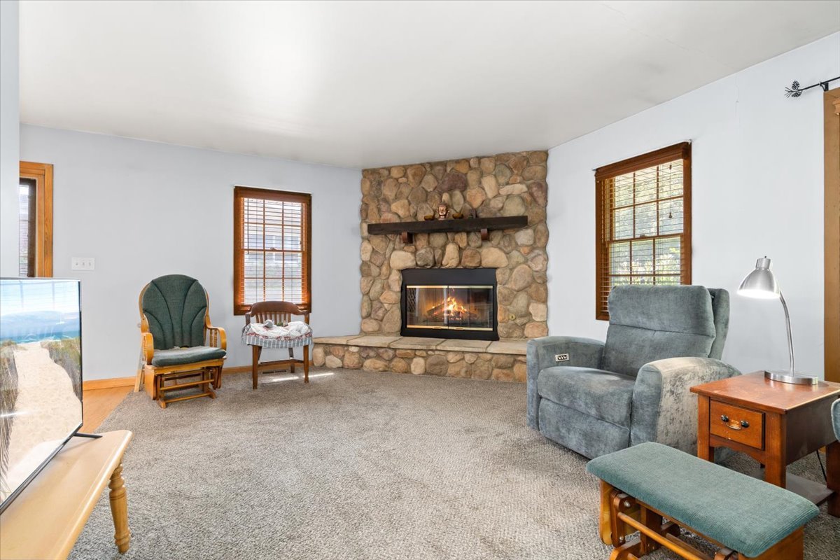 147 S Rohlwing Road, Palatine, IL 60074