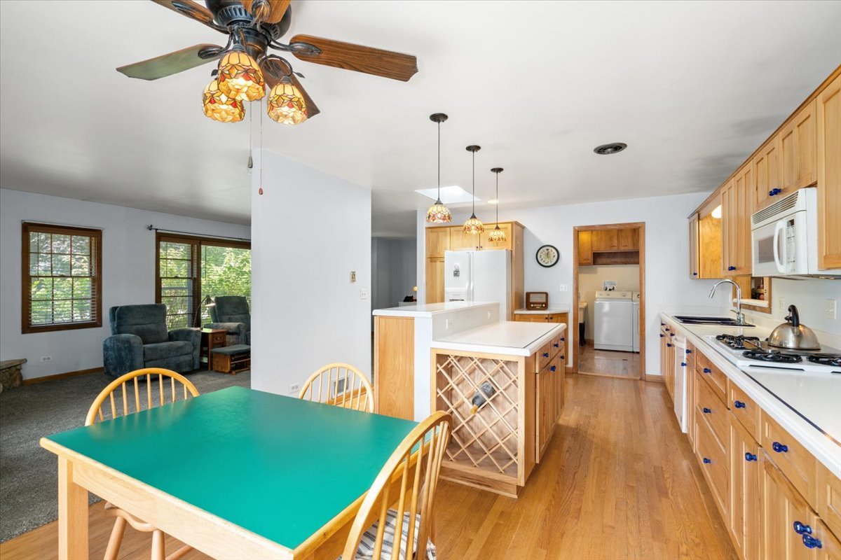 147 S Rohlwing Road, Palatine, IL 60074