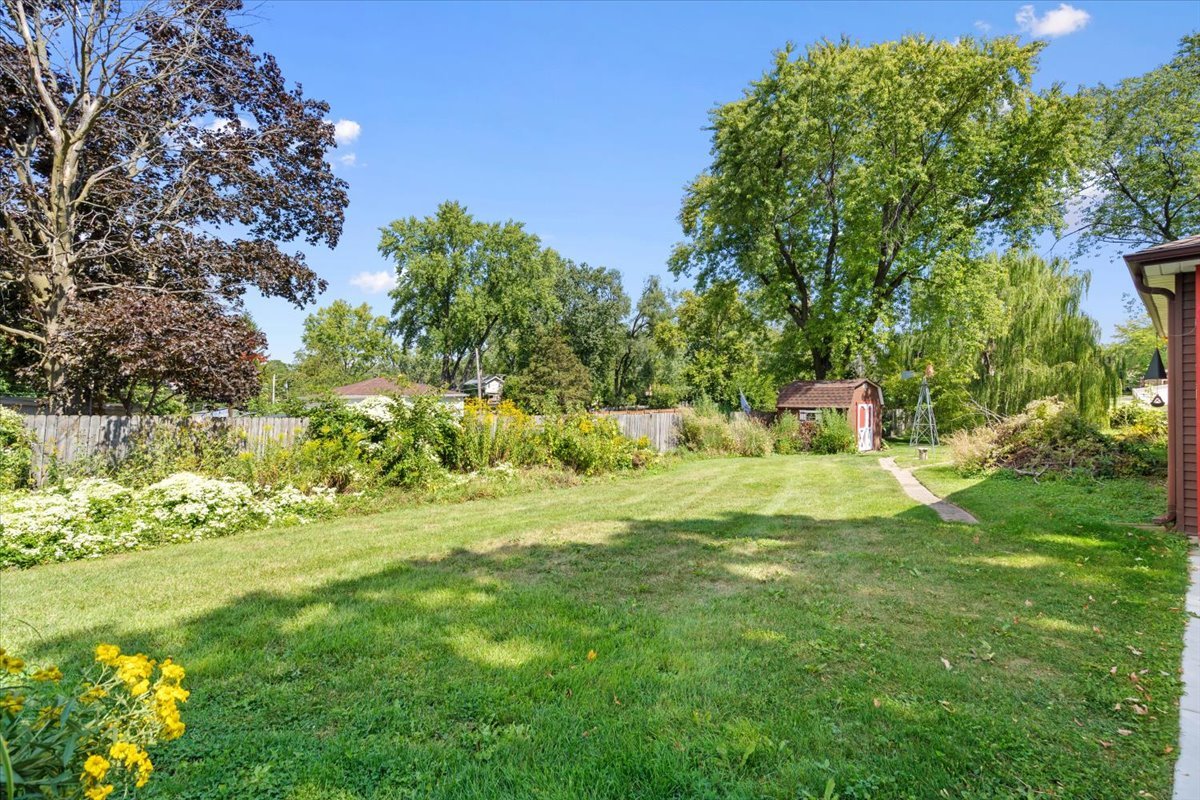 147 S Rohlwing Road, Palatine, IL 60074