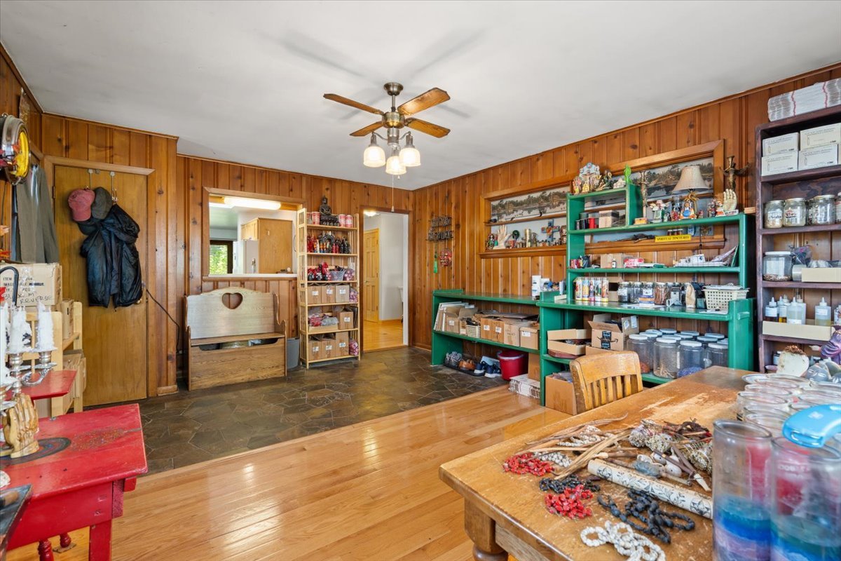 147 S Rohlwing Road, Palatine, IL 60074
