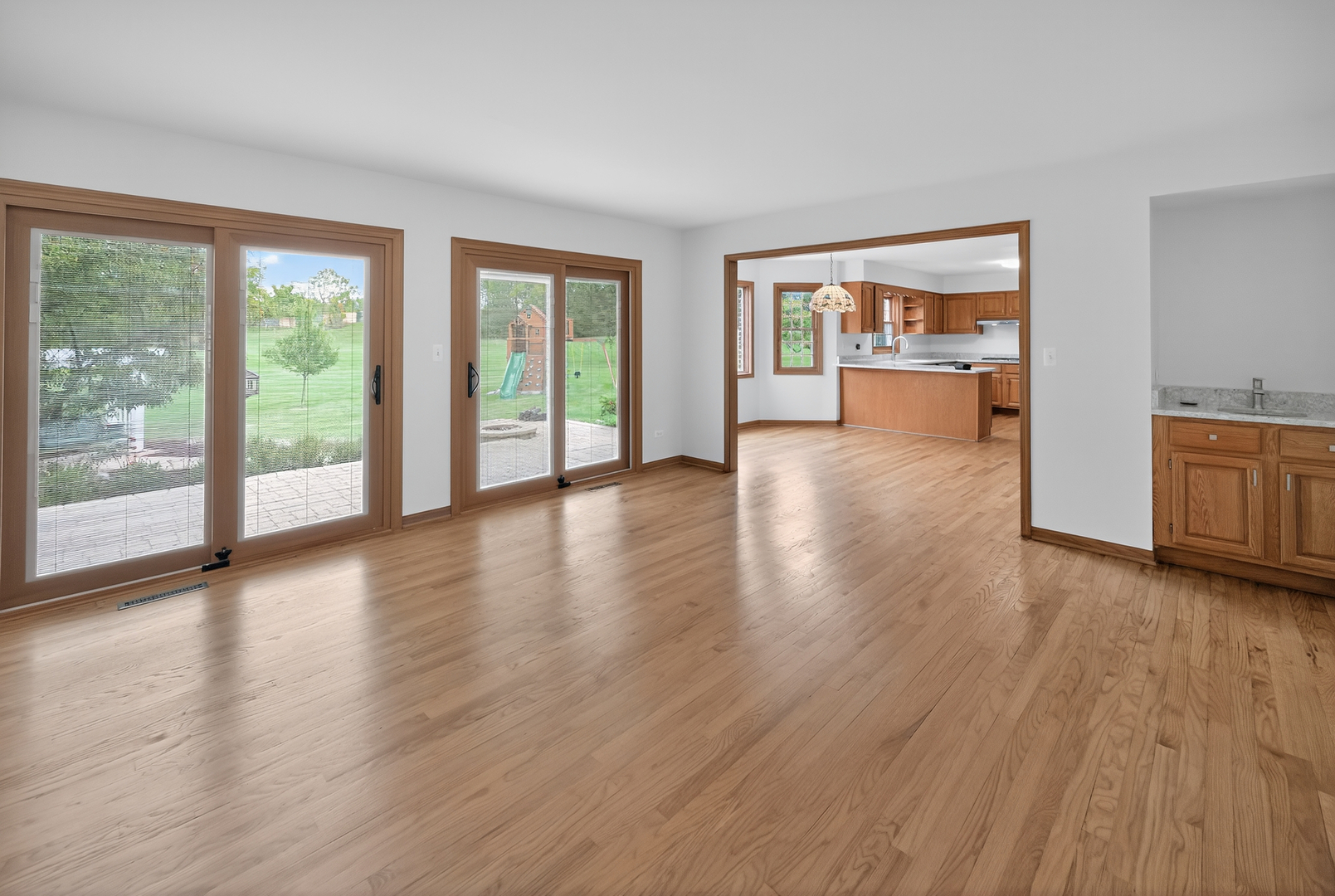 111 Stone Marsh Lane, Barrington, IL 60010