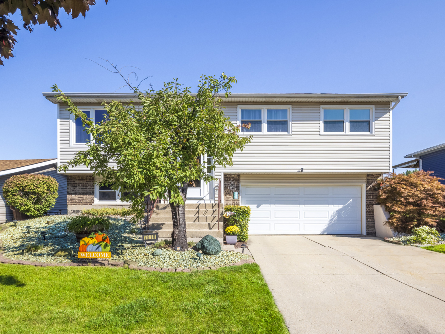 7810 166th Place, Tinley Park, IL 60477