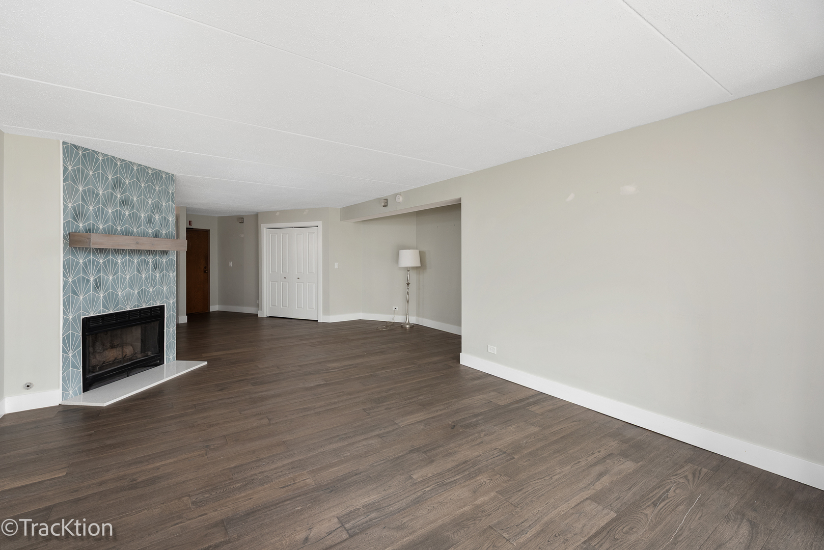 5146 Belden Avenue #D2, Downers Grove, IL 60515