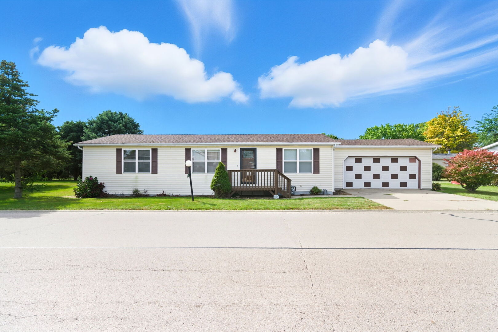 219 Meadowlark Lane, Sandwich, IL 60548