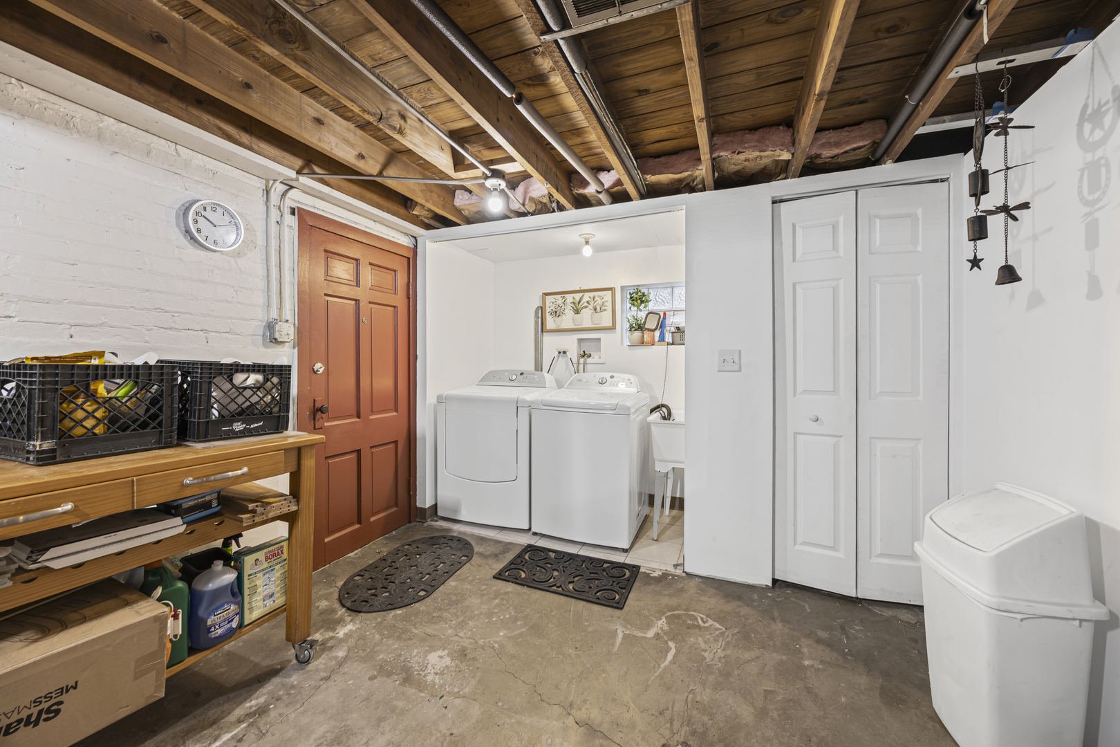 6039 S Kilbourn Avenue, Chicago, IL 60629