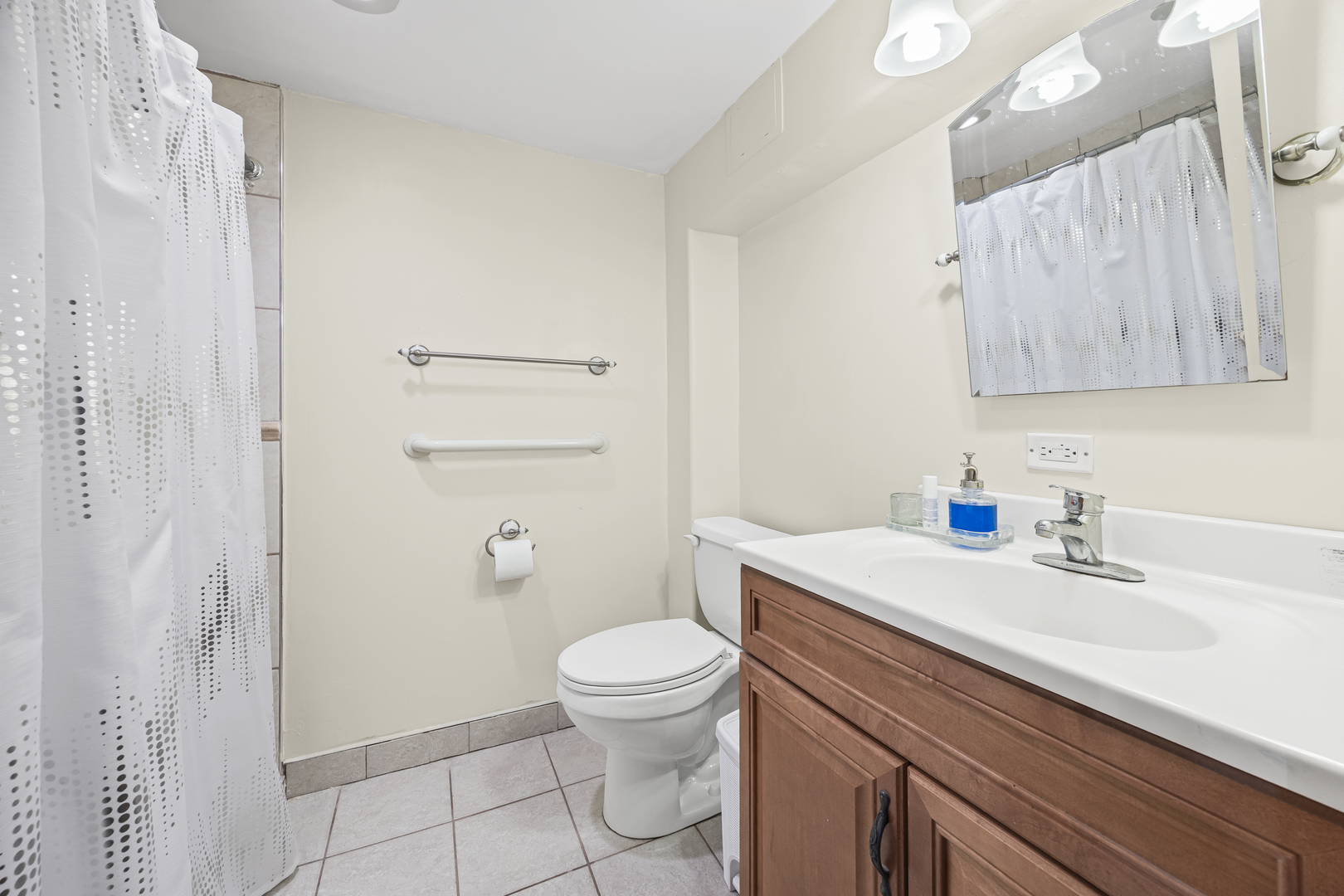 6039 S Kilbourn Avenue, Chicago, IL 60629