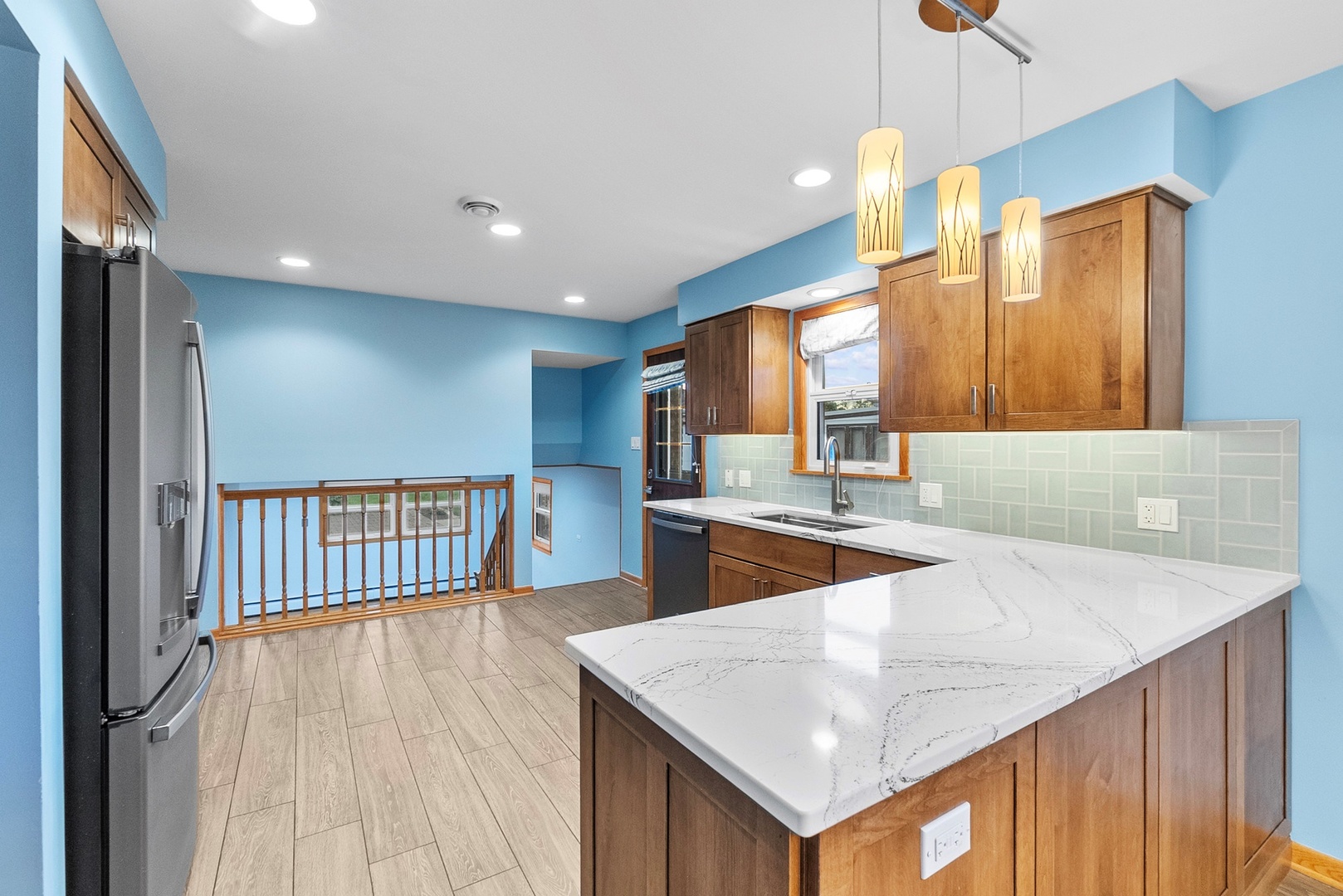 8128 Odell Avenue, Bridgeview, IL 60455