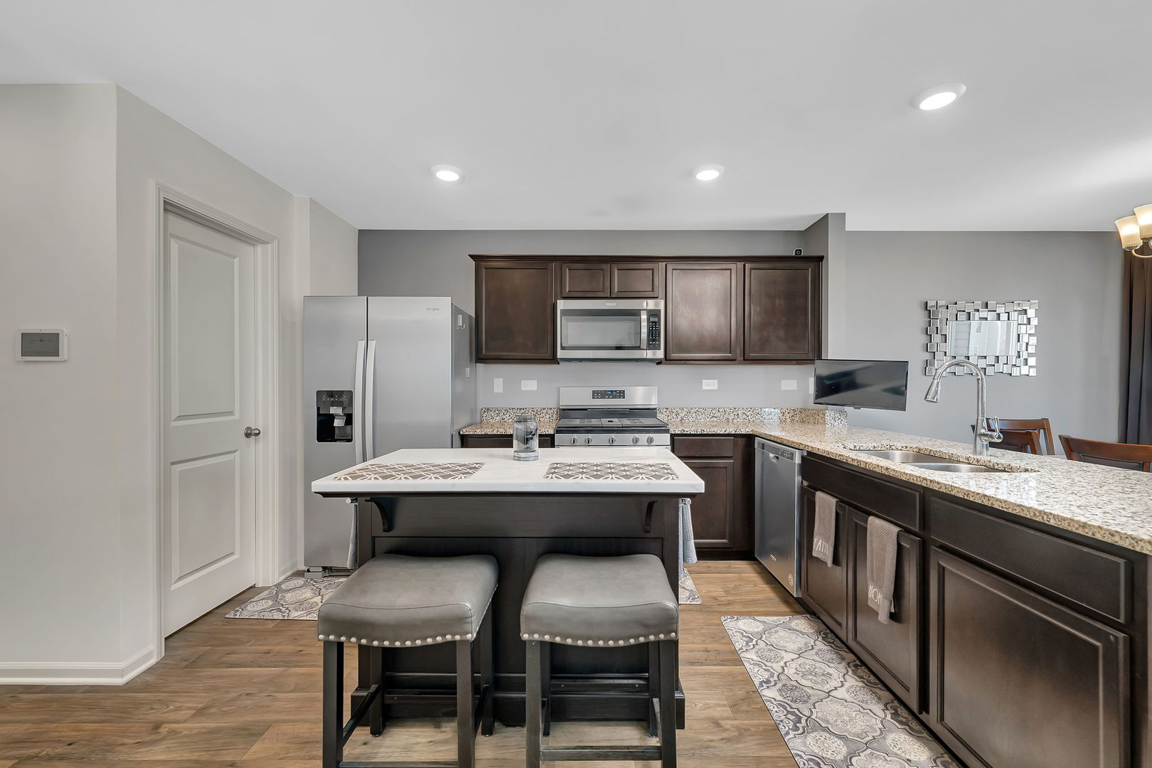 597 Spring Leaf Drive, Joliet, IL 60431