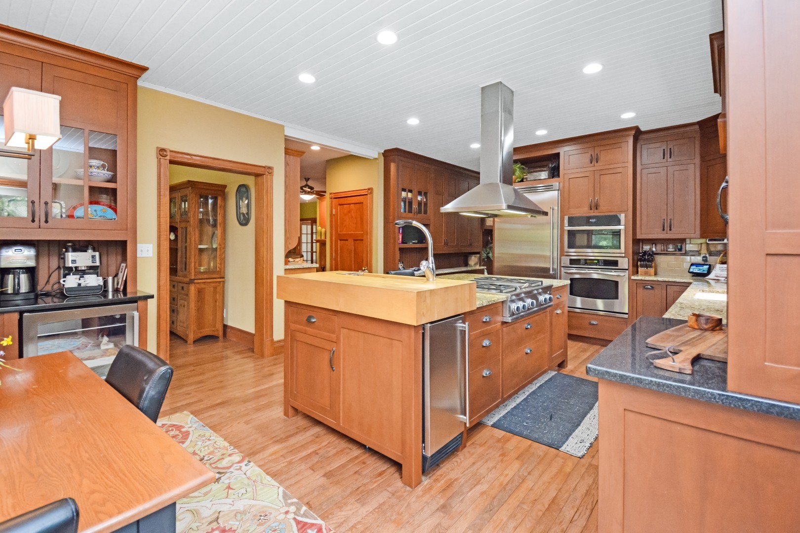 9030 Hardesty Run, Bloomington, IL 61705