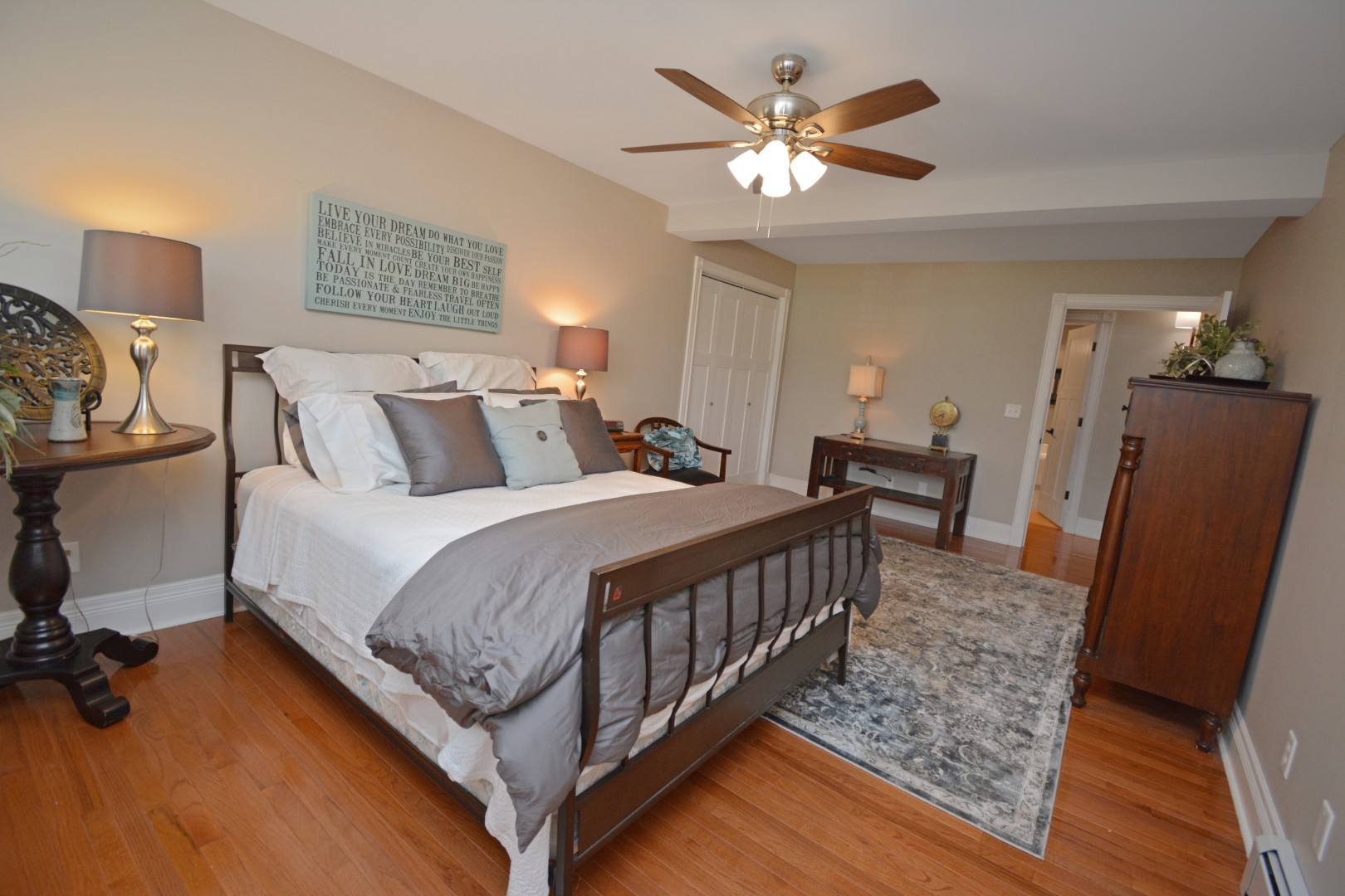 9030 Hardesty Run, Bloomington, IL 61705